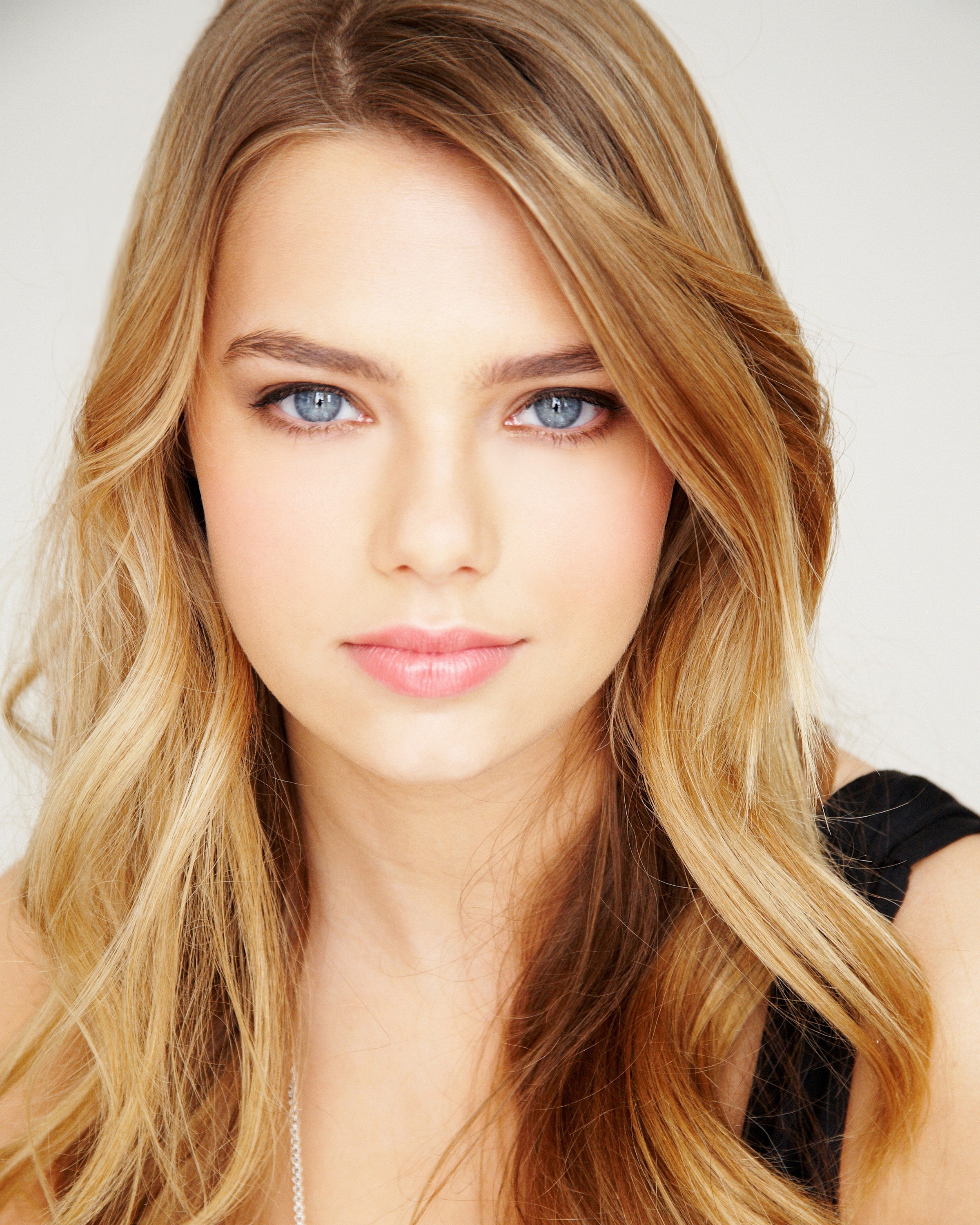 Pictures of indiana evans